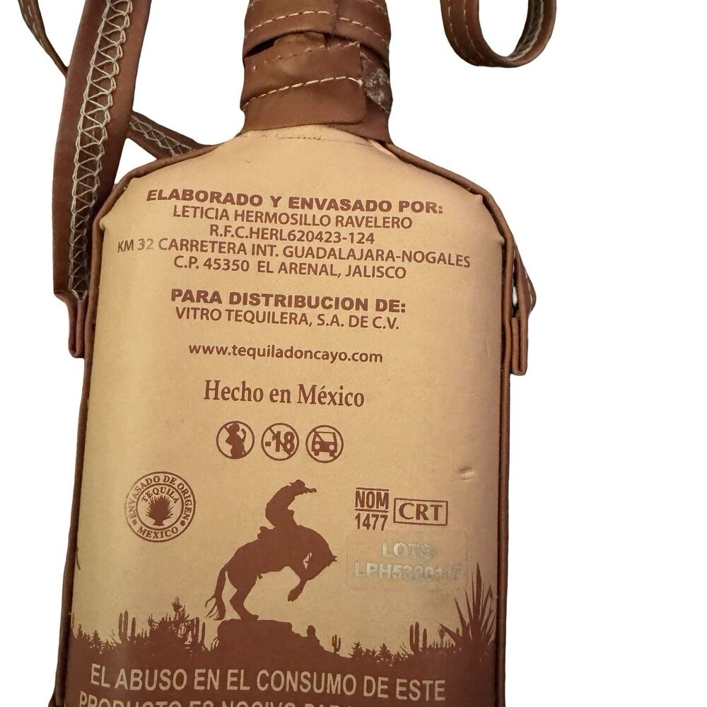 Descarriado Tequila Bottle‎ Empty Leather Flask Strap Brown Collectible 250ml - Picture 6 of 7
